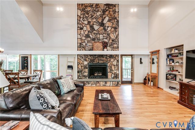 7730 Beach Rd, Chesterfield, VA 23838
