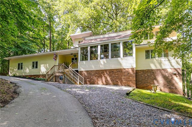 7730 Beach Rd, Chesterfield, VA 23838
