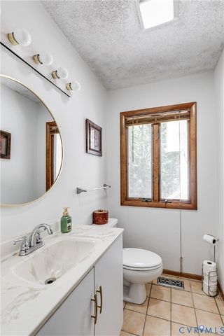 7730 Beach Rd, Chesterfield, VA 23838