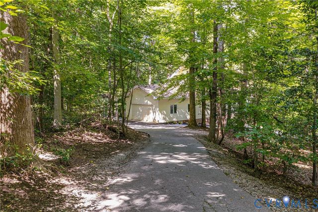 7730 Beach Rd, Chesterfield, VA 23838