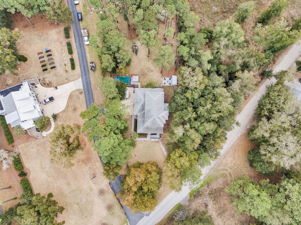 Image 18 of property listing at 1145 Pinefield Drive, Charleston, SC 29492