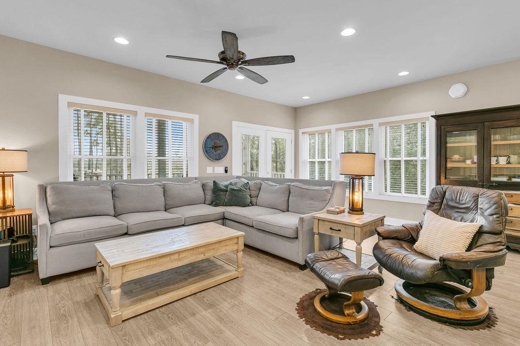 Image 33 of property listing at 1145 Pinefield Drive, Charleston, SC 29492