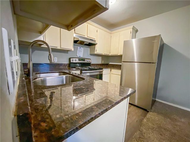 944 N Storer Avenue 6, Fayetteville, AR 72701