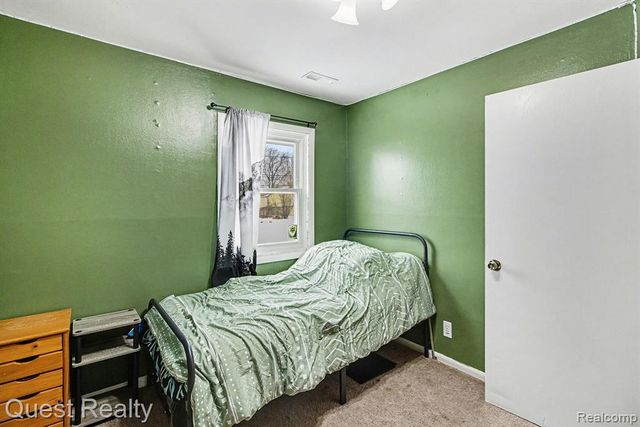 26225 Waldorf Street, Roseville, MI 48066