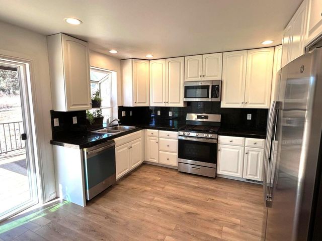 21640-9532 Salsa Ct, Smartsville, CA 95977