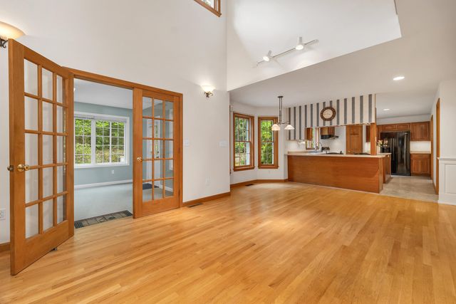 9 Wildwood Road, Auburn, NH 03032