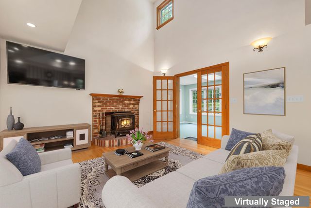 9 Wildwood Road, Auburn, NH 03032