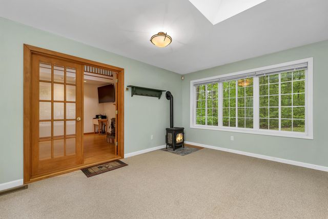 9 Wildwood Road, Auburn, NH 03032