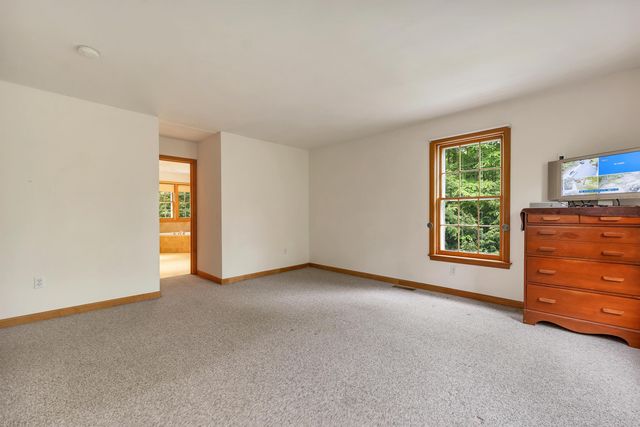 9 Wildwood Road, Auburn, NH 03032