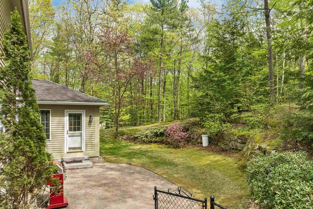 9 Wildwood Road, Auburn, NH 03032