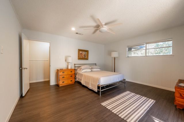 705 NW 10th Street, Mineral Wells, TX 76067