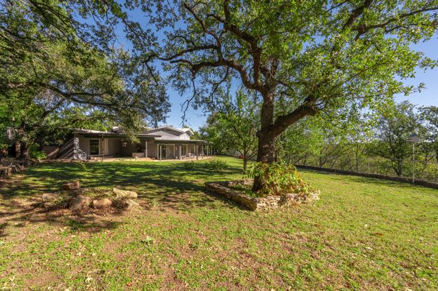 705 NW 10th Street, Mineral Wells, TX 76067