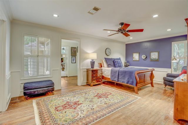 1 Stayton Circle, Piney Point Village, TX 77024