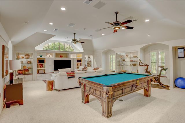 1 Stayton Circle, Piney Point Village, TX 77024