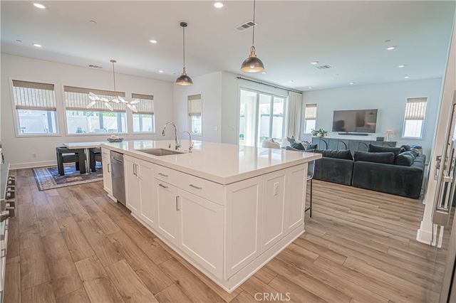 29768 Camino La Perdiz, Valencia, CA 91354