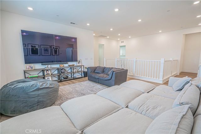 29768 Camino La Perdiz, Valencia, CA 91354