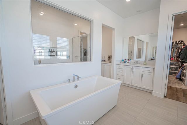 29768 Camino La Perdiz, Valencia, CA 91354