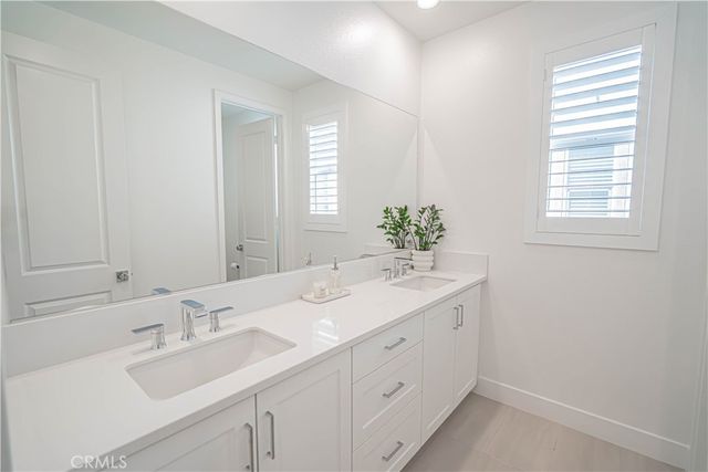 29768 Camino La Perdiz, Valencia, CA 91354