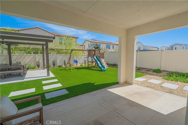 29768 Camino La Perdiz, Valencia, CA 91354