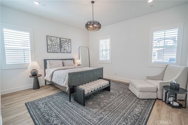 29768 Camino La Perdiz, Valencia, CA 91354