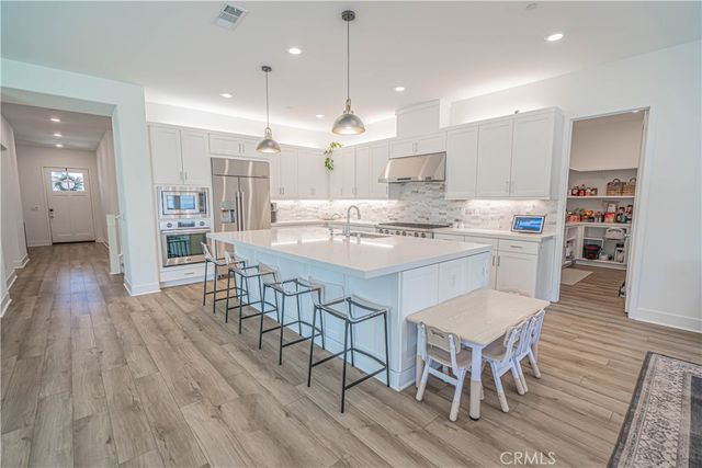 29768 Camino La Perdiz, Valencia, CA 91354