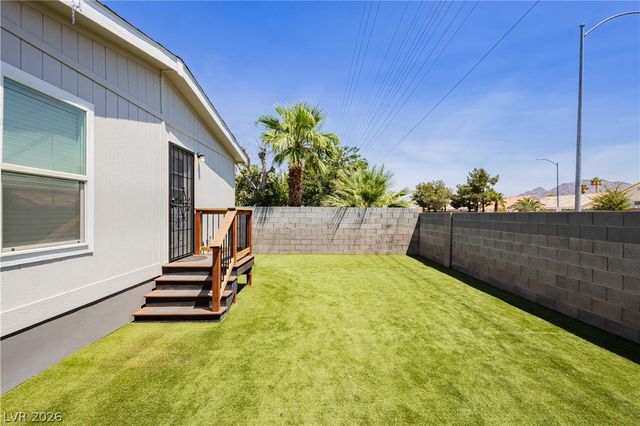 3666 Lost Hills Drive, Las Vegas, NV 89122
