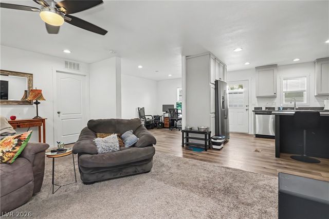 3666 Lost Hills Drive, Las Vegas, NV 89122