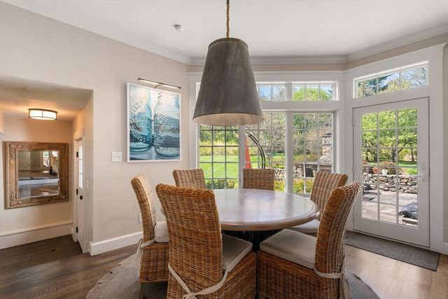 845 North, Walpole, MA 02081
