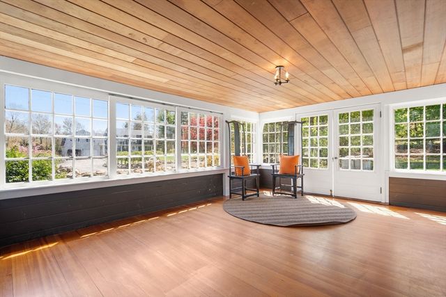 845 North, Walpole, MA 02081