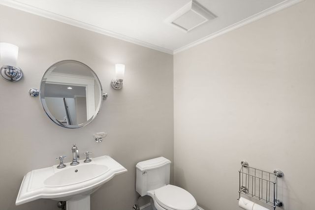 845 North, Walpole, MA 02081