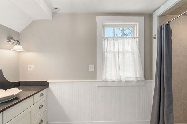 845 North, Walpole, MA 02081
