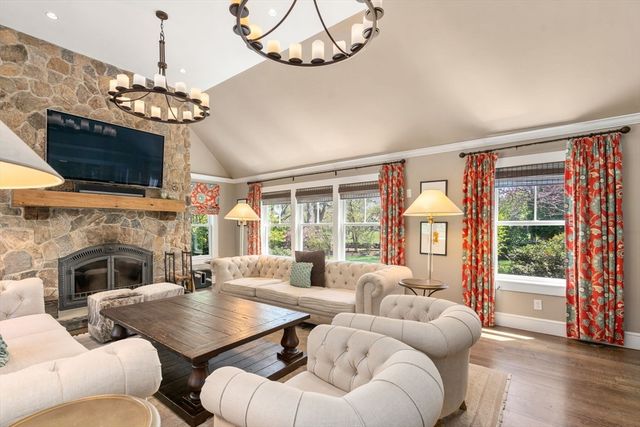 845 North, Walpole, MA 02081