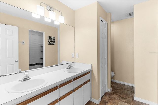 40045 PALM STREET, Lady Lake, FL 32159