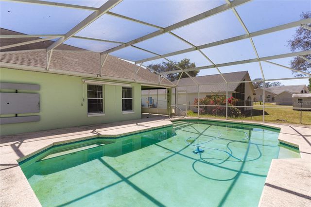 40045 PALM STREET, Lady Lake, FL 32159