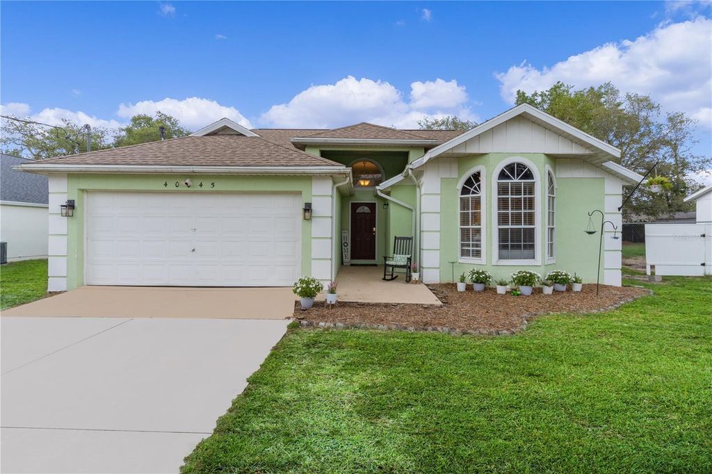 40045 PALM STREET, Lady Lake, FL 32159