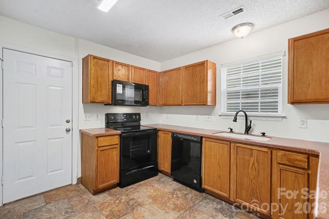 4322 Wills Way, Charlotte, NC 28227