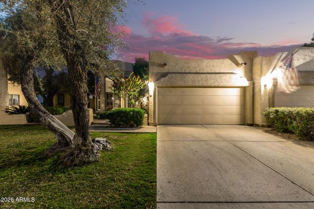 6725 S TAYLOR Drive, Tempe, AZ 85283