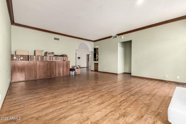 6725 S TAYLOR Drive, Tempe, AZ 85283