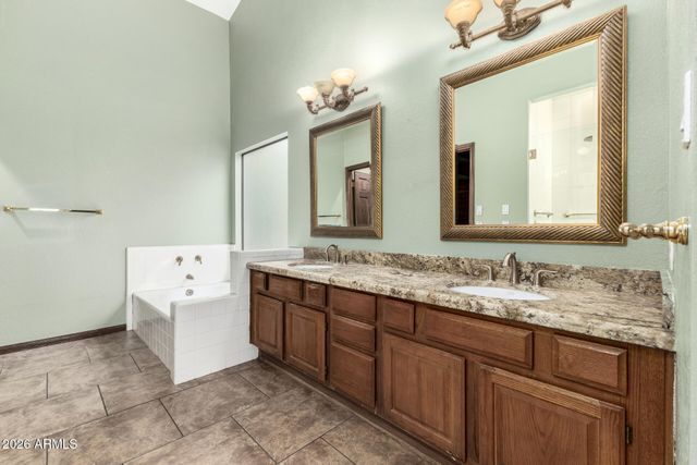 6725 S TAYLOR Drive, Tempe, AZ 85283