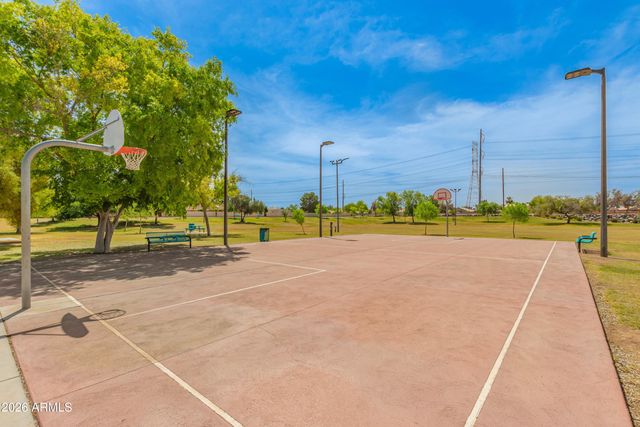 6725 S TAYLOR Drive, Tempe, AZ 85283