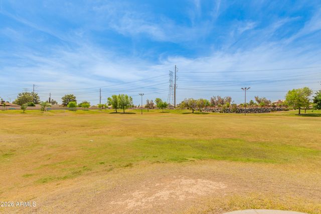 6725 S TAYLOR Drive, Tempe, AZ 85283