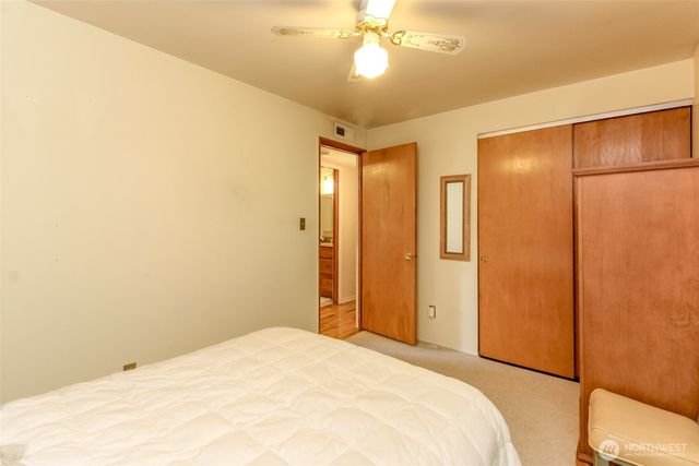 2709 SW 332nd Place, Federal Way, WA 98023