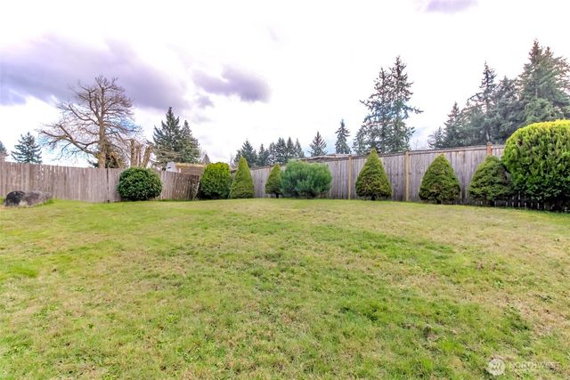 2709 SW 332nd Place, Federal Way, WA 98023