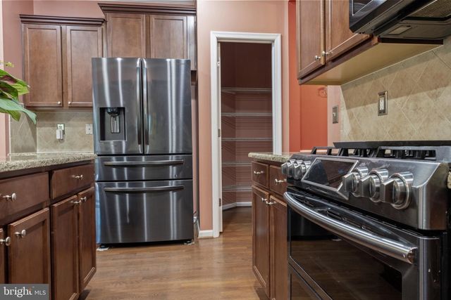 5061 ROYAL BIRKDALE AVE, Waldorf, MD 20602