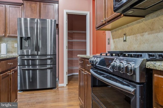 5061 ROYAL BIRKDALE AVE, Waldorf, MD 20602