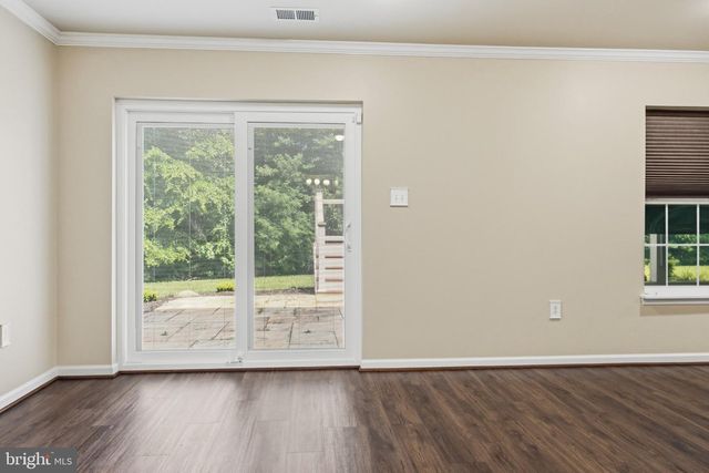 5061 ROYAL BIRKDALE AVE, Waldorf, MD 20602