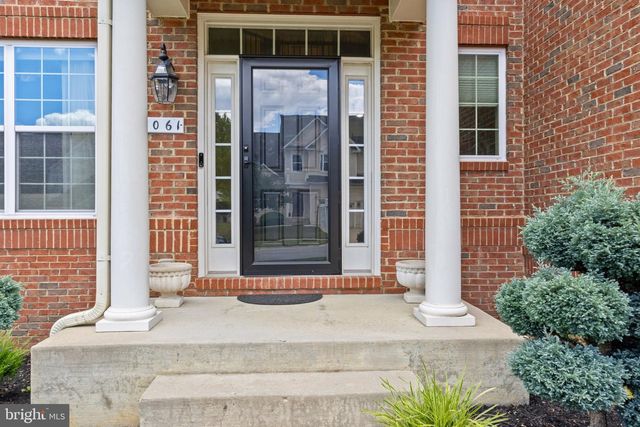 5061 ROYAL BIRKDALE AVE, Waldorf, MD 20602