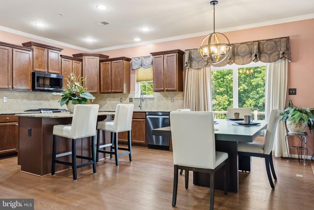5061 ROYAL BIRKDALE AVE, Waldorf, MD 20602
