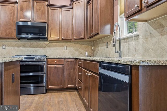5061 ROYAL BIRKDALE AVE, Waldorf, MD 20602