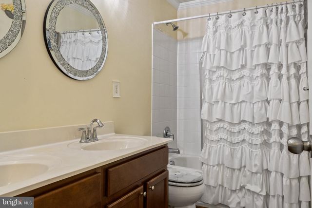 5061 ROYAL BIRKDALE AVE, Waldorf, MD 20602